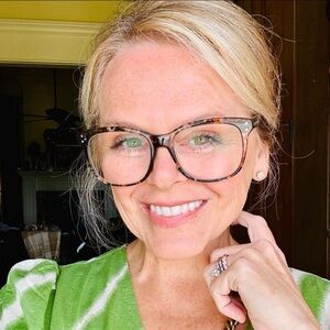 ✨✨Meet the Posher✨✨